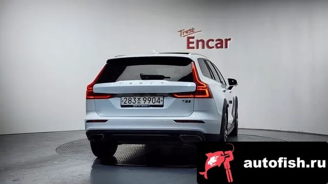 Volvo V60 V60 Cross-country 2nd Generation 2019 года - вид 4