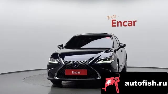 Lexus ES ES300h 7th generation 2020 года - вид 2