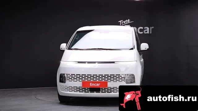 Hyundai Staria Staria 2024 года - похожие автомобили