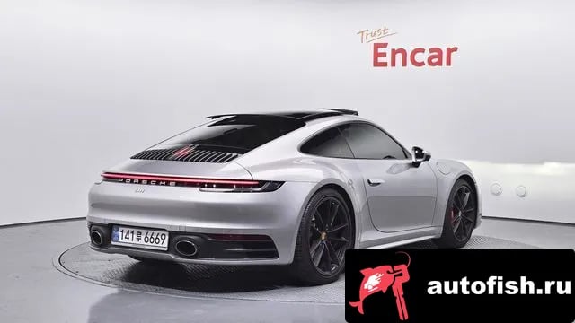 Porsche 911 911 (992) 2020 года - вид 2