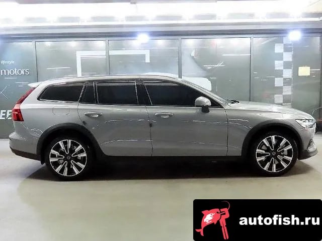 Volvo V60 V60 Cross-country 2nd Generation 2024 года - вид 4