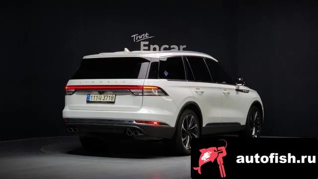 Lincoln Aviator Aviator 2nd generation 2021 года - вид 2