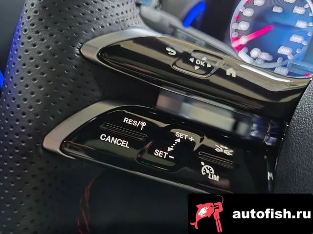 Mercedes-Benz GLB-Class GLB-Class X247 2024 года - похожие автомобили