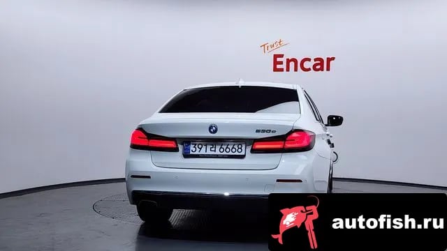 BMW 5-Series 5 Series (G30) 2022 года - вид 4