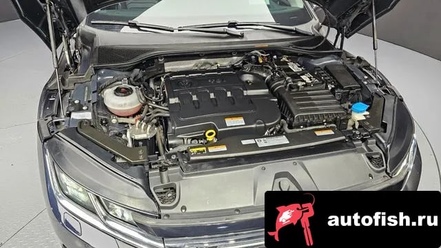 Volkswagen Arteon Atheon 2019 года - вид 6