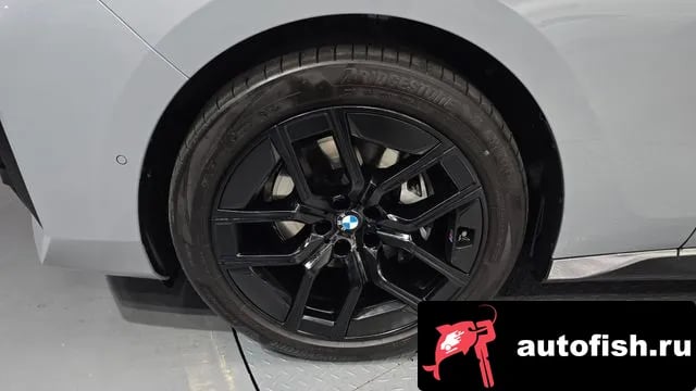 BMW 7-Series 7 Series (G70) 2025 года - вид 5