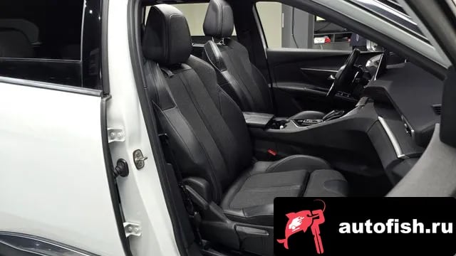 Peugeot 5008 5008 second generation 2018 года - похожие автомобили