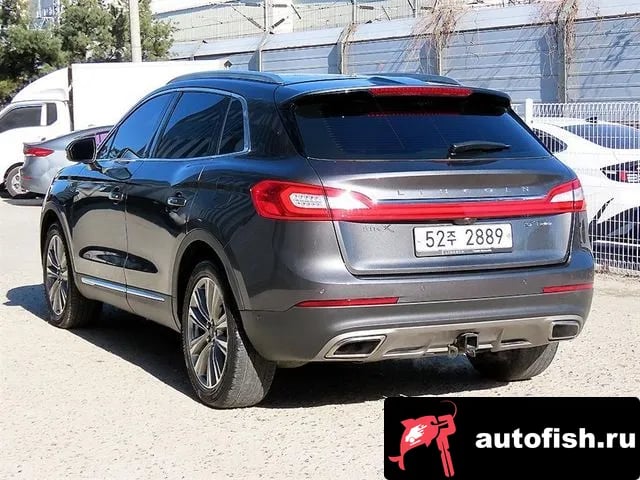 Lincoln MKX MKX 2nd Generation 2018 года - вид 3