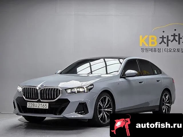 BMW 5-Series 5 Series (G60) 2025 года - вид 1