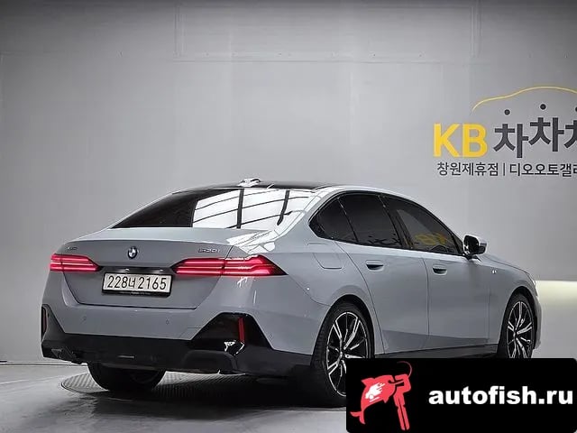 BMW 5-Series 5 Series (G60) 2025 года - вид 2