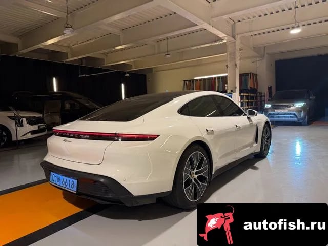 Porsche Taycan Taikan 2023 года - вид 4