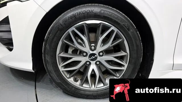 Kia K5 K5 3rd generation 2023 года - похожие автомобили