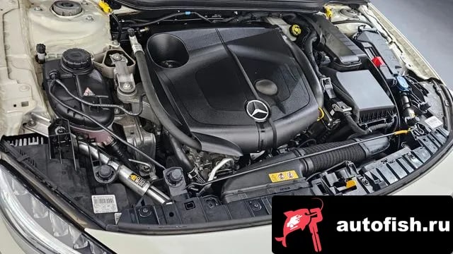 Mercedes-Benz GLA-Class GLA-Class X156 2017 года - вид 6