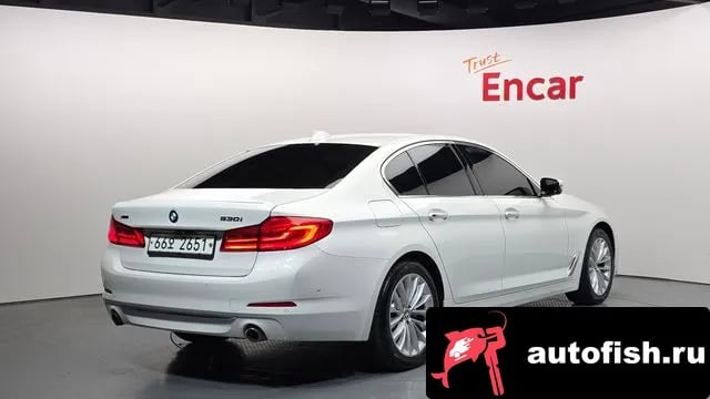 BMW 5-Series 5 Series (G30) 2018 года - вид 2