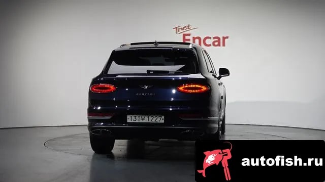 Bentley Bentayga Benteiga 2022 года - вид 3
