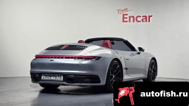 Porsche 911 911 (992) 2020 года - вид 2