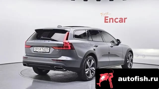Volvo V60 V60 Cross-country 2nd Generation 2020 года - похожие автомобили