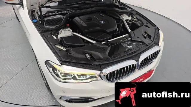 BMW 5-Series 5 Series (G30) 2018 года - вид 6