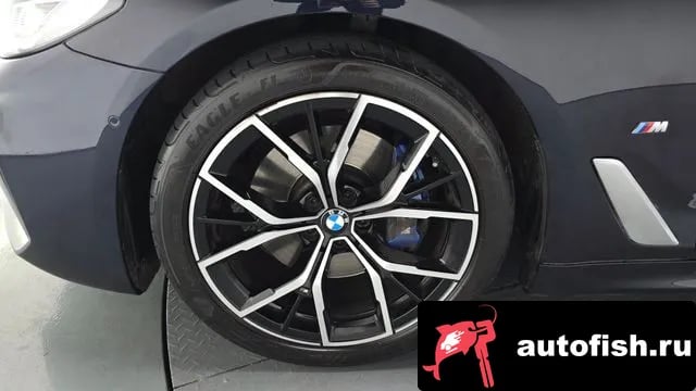 BMW 5-Series 5 Series (G30) 2022 года - вид 5