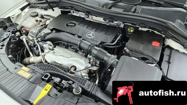 Mercedes-Benz GLA-Class GLA - Class H247 2022 года - вид 6