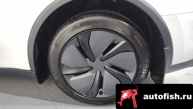 Tesla Model Y Model Y 2025 года - вид 5
