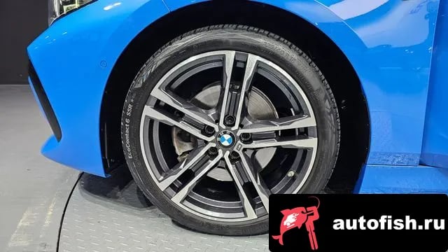 BMW 1-Series 1 Series (F40) 2020 года - вид 5