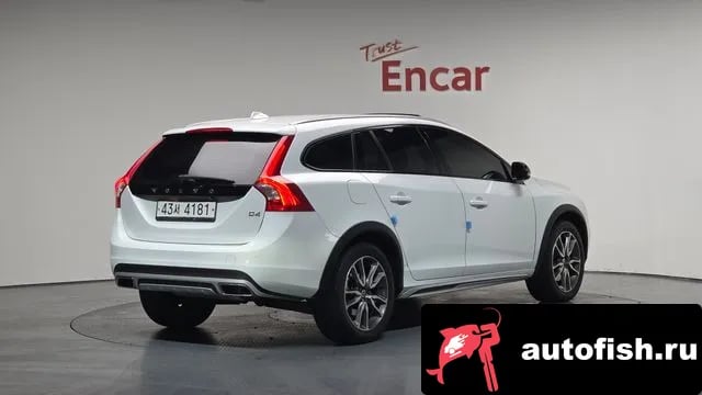 Volvo V60 V60 Cross-Country 2017 года - вид 2