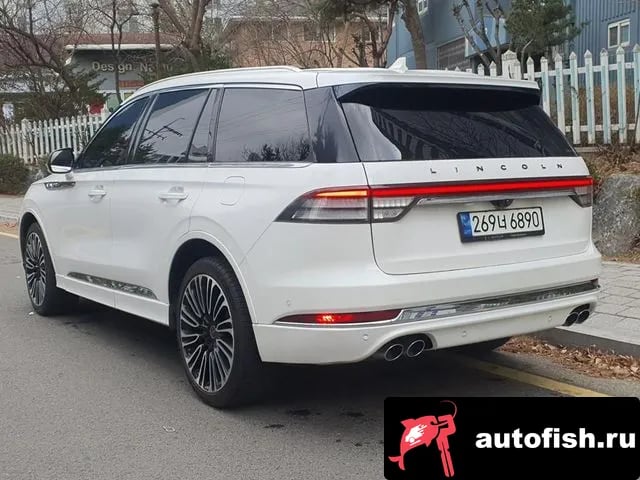 Lincoln Aviator Aviator 2nd generation 2021 года - вид 2