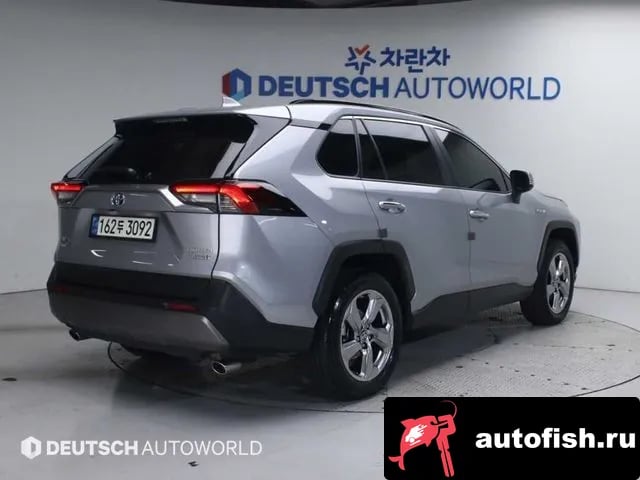Toyota RAV4 RAV4 5th Generation 2020 года - вид 2