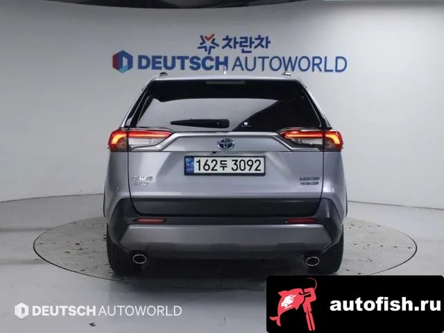 Toyota RAV4 RAV4 5th Generation 2020 года - вид 4