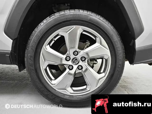 Toyota RAV4 RAV4 5th Generation 2020 года - вид 5