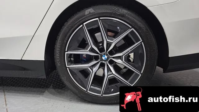 BMW 5-Series 5 Series (G60) 2025 года - вид 5