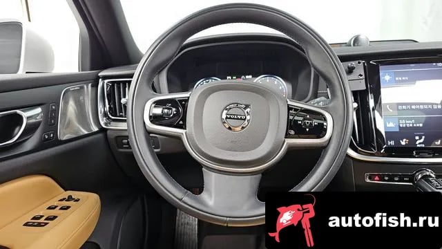 Volvo V60 V60 Cross-country 2nd Generation 2020 года - похожие автомобили