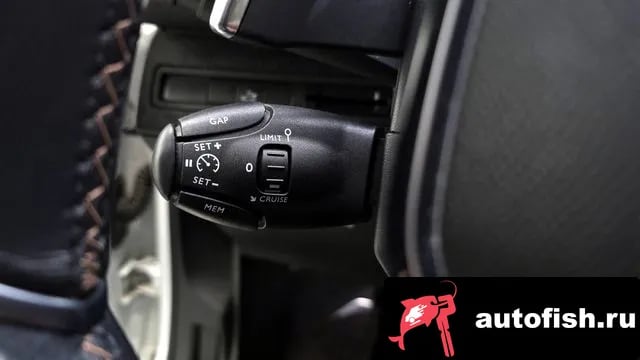 Peugeot 5008 5008 second generation 2018 года - похожие автомобили