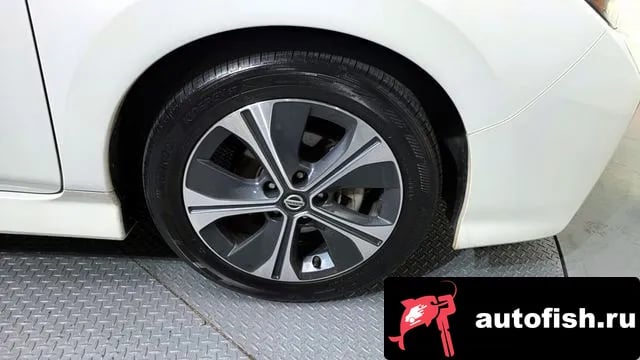 Nissan Leaf Leaf (ZE1) 2019 года - похожие автомобили