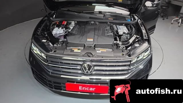 Volkswagen Touareg Tuareg 3rd generation 2025 года - вид 6