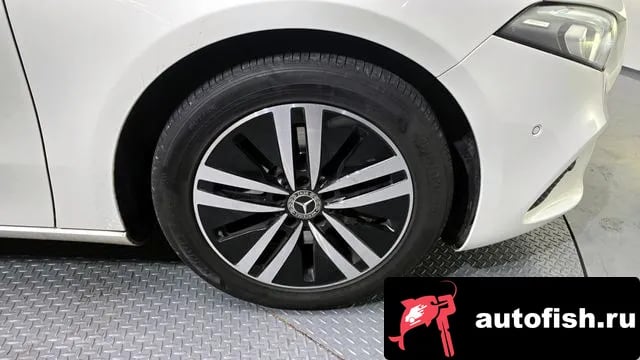 Mercedes-Benz A-Class A-Class W177 2021 года - вид 4