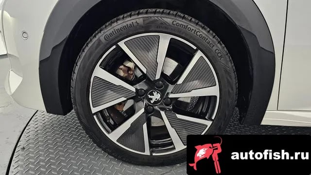 Peugeot 208 e-208 second Generation 2021 года - вид 5