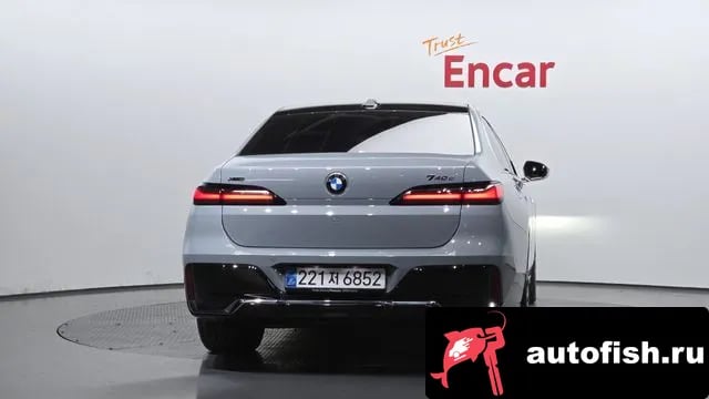 BMW 7-Series 7 Series (G70) 2025 года - вид 4