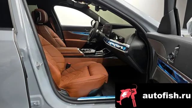 BMW 7-Series 7 Series (G70) 2025 года - похожие автомобили