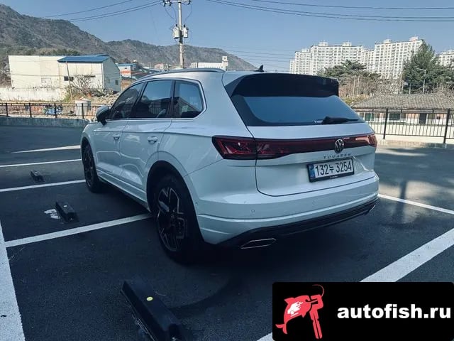 Volkswagen Touareg Tuareg 3rd generation 2025 года - вид 3
