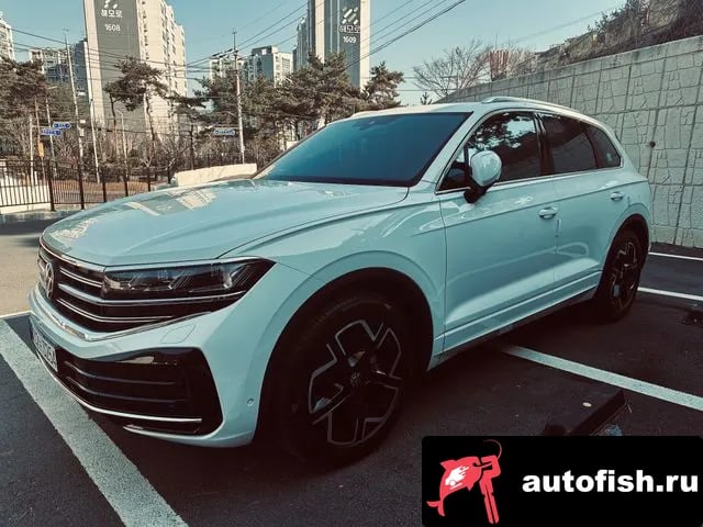 Volkswagen Touareg Tuareg 3rd generation 2025 года - похожие автомобили