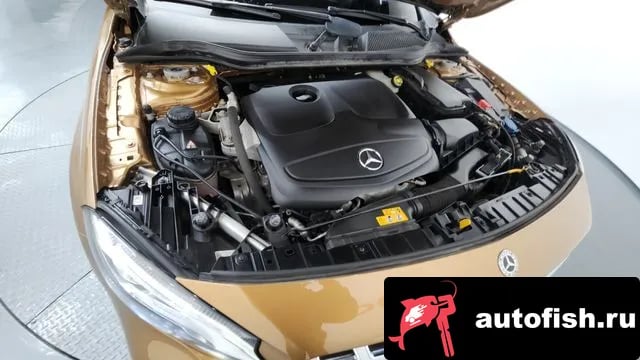 Mercedes-Benz GLA-Class GLA-Class X156 2018 года - вид 6