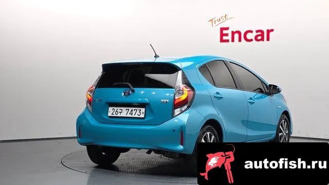 Toyota Prius Prius C 2018 года - вид 2