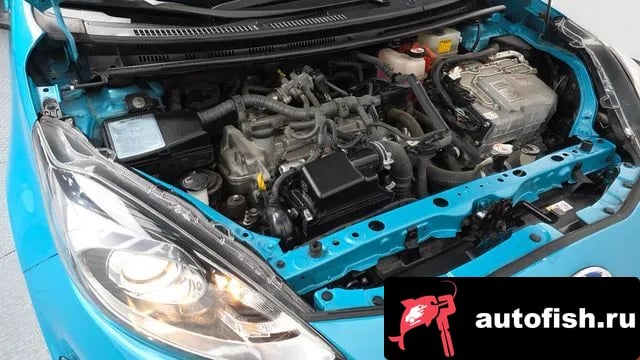 Toyota Prius Prius C 2018 года - вид 6