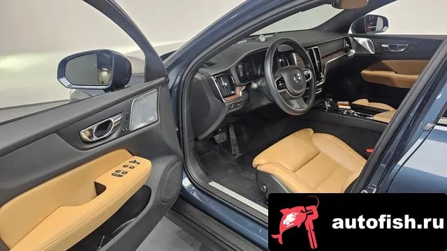 Volvo V60 V60 Cross-country 2nd Generation 2021 года - похожие автомобили