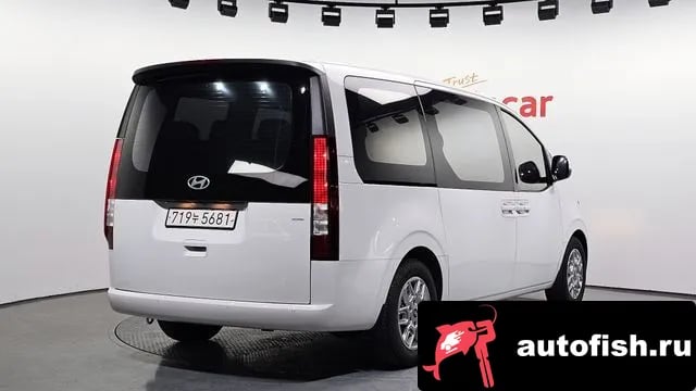 Hyundai Staria Staria 2024 года - вид 2