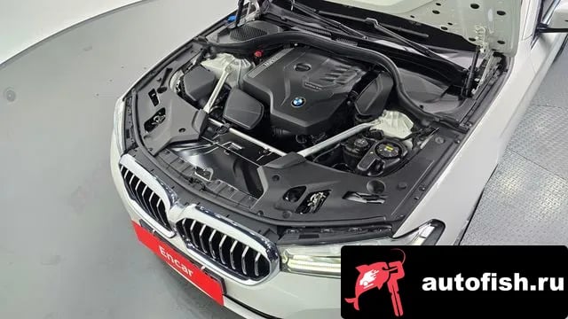 BMW 5-Series 5 Series (G30) 2023 года - вид 6