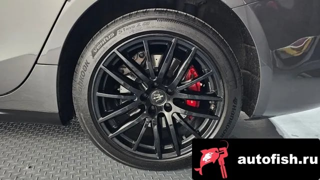 Maserati Ghibli Gibley 2019 года - похожие автомобили