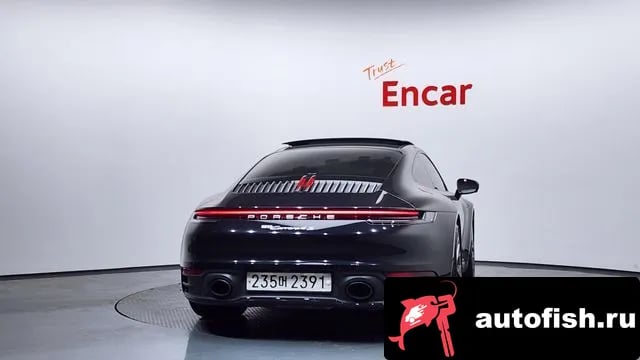 Porsche 911 911 (992) 2020 года - вид 4
